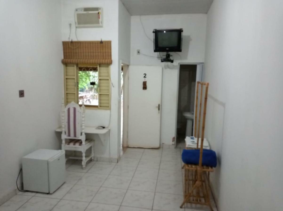 Pousada Do Rio Corrente Alvorada do Norte Exterior foto